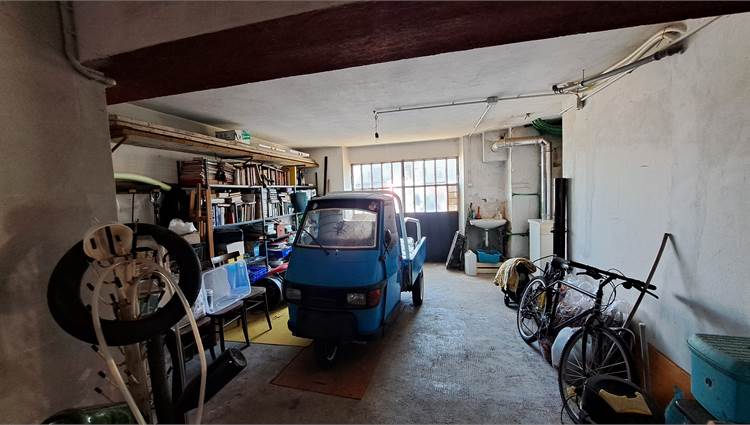 garage